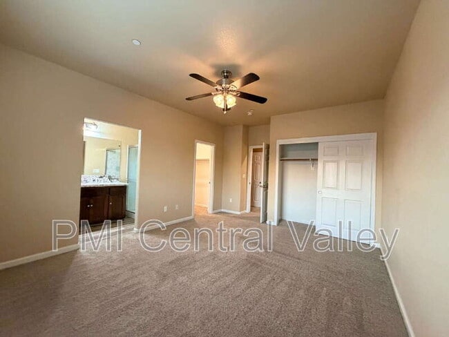 Building Photo - 584 Granada Court