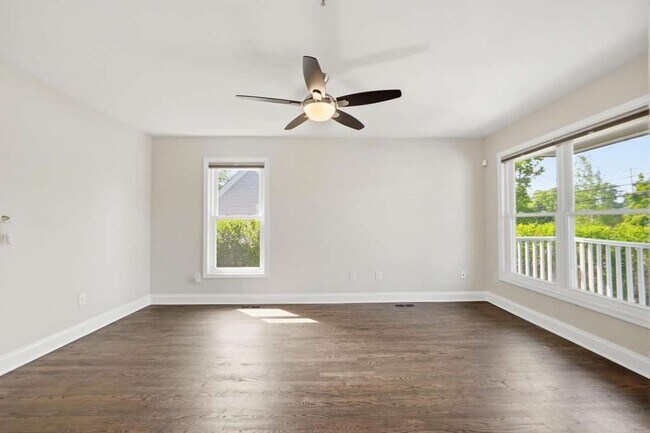 Building Photo - 3803 Allison St