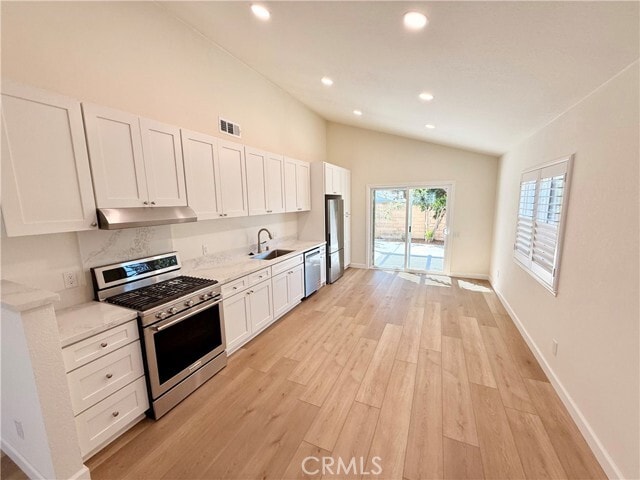 Building Photo - 27502 Los Banos