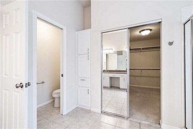 Building Photo - 10608 Sun Tree Cove