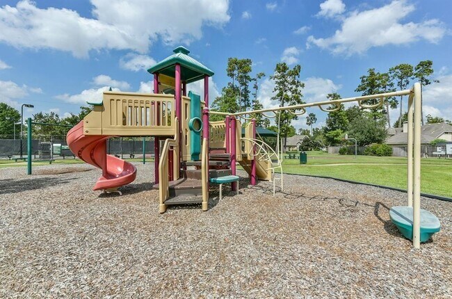 Building Photo - 15723 Chapel Lake Dr