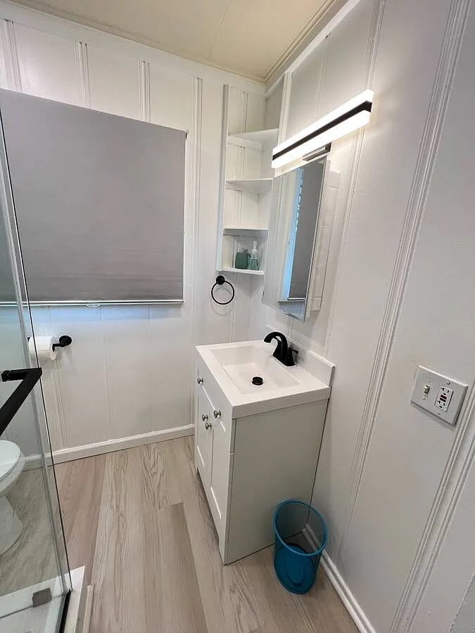 Building Photo - 8707 Golden Ridge Rd