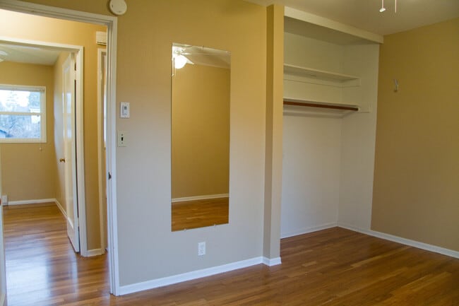 Building Photo - Lovely Arbor Lodge 3-Bedroom Home with Spa...