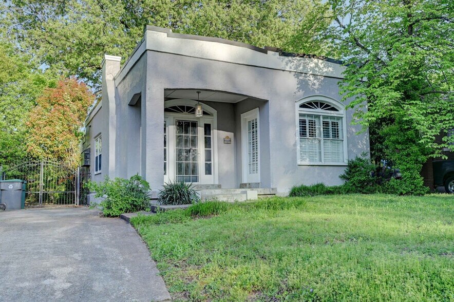 Building Photo - 460 N Willett St