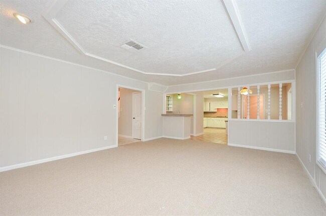 Building Photo - 14203 Burgoyne Rd