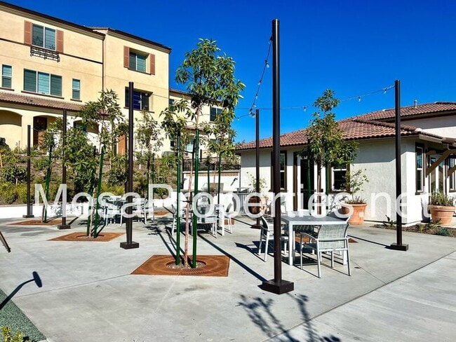 Building Photo - 2156 Willow Wisp