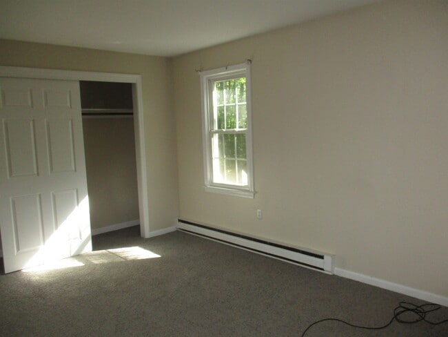 Building Photo - 23 Shady Ln