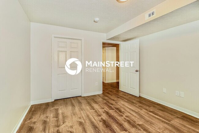 Building Photo - 3 Bedroom Pet-Friendly Home in Louisville,...
