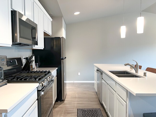 Building Photo - 2371 Irontree Pl