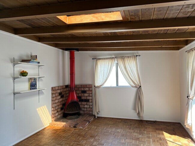 Building Photo - 1230 Devon Ln