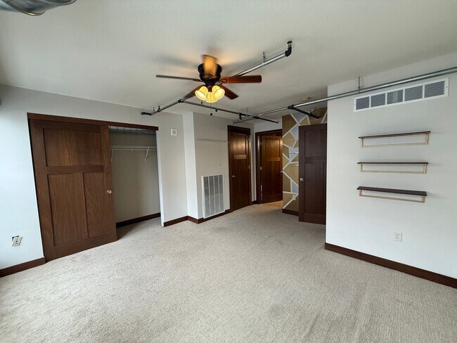 Building Photo - Rarely Available 3 Bedroom 2 Bathroom Penthouse At The Sexton Lofts!