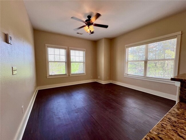 Building Photo - 3164 N Barnsbury Terrace