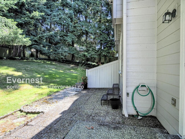 Building Photo - 4123 Fieldstone Dr