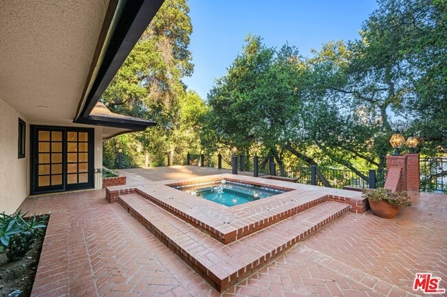 Building Photo - 17449 Sumiya Dr