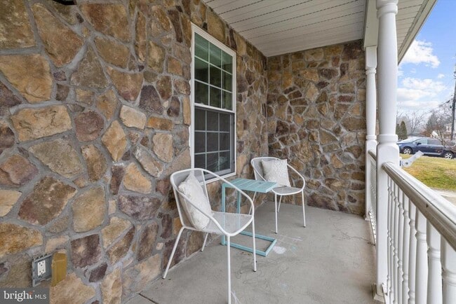Building Photo - 7665 Cedar Dr