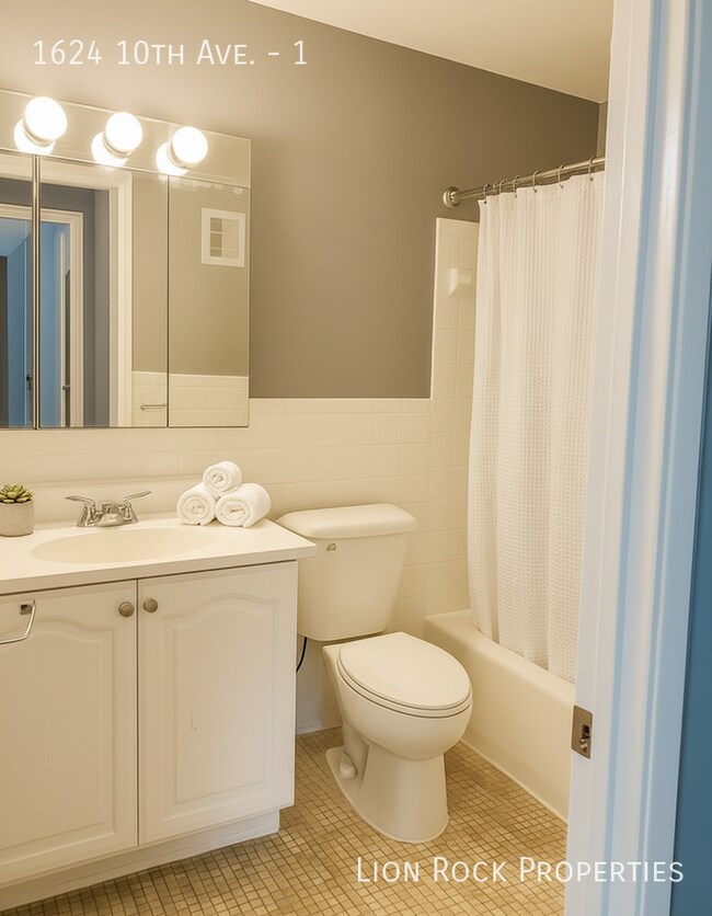 Building Photo - 1624 10th Ave