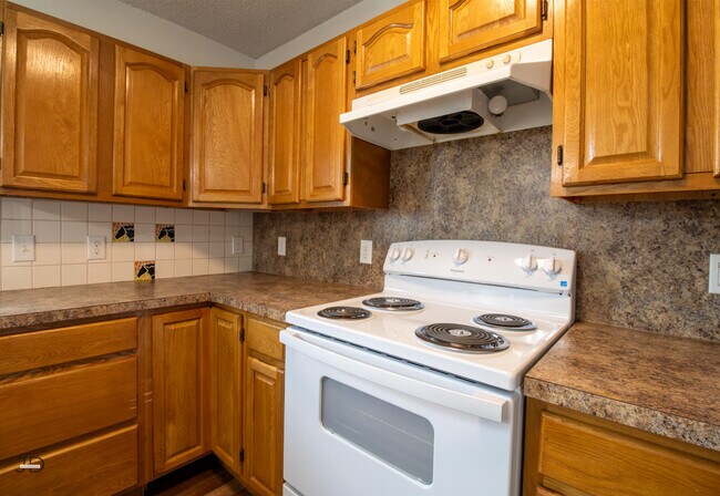 Building Photo - 33 Grant Gill Ln