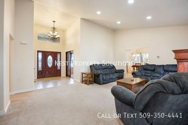 Building Photo - 12049 Baseline Rd E