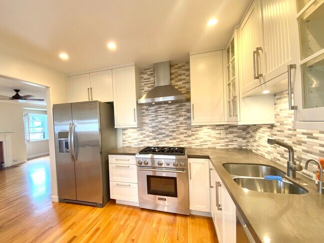 Building Photo - 1035 Orilla Del Mar Dr