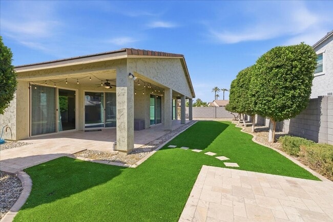 Building Photo - 2225 N 140th Dr