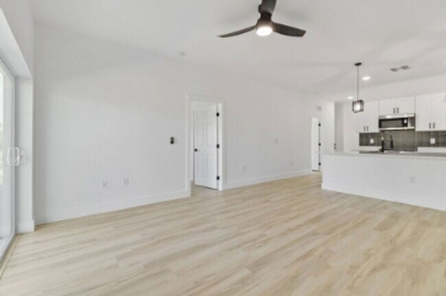 Building Photo - 8249 Dimstead St