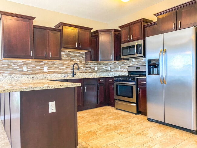 Building Photo - 445 Stetson Dr