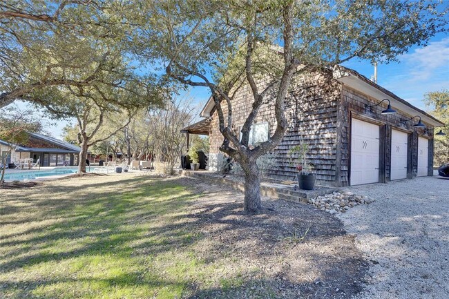 Building Photo - 9936 Ledgestone Terrace