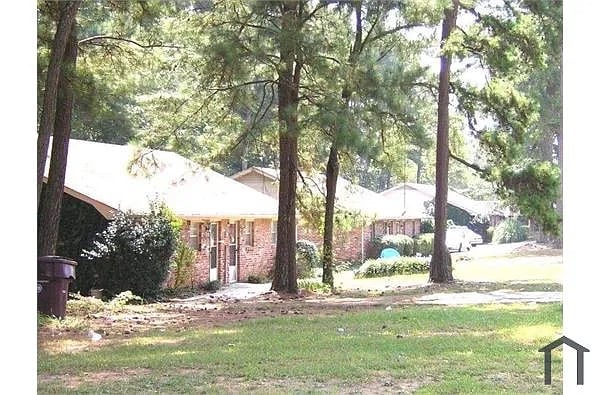 Building Photo - Room in Duplex on Glenwoods Dr
