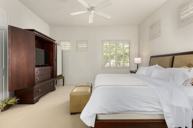 Building Photo - STUNNING Furnished OASIS 2 bed/2 bath Condo in McCormick Ranch