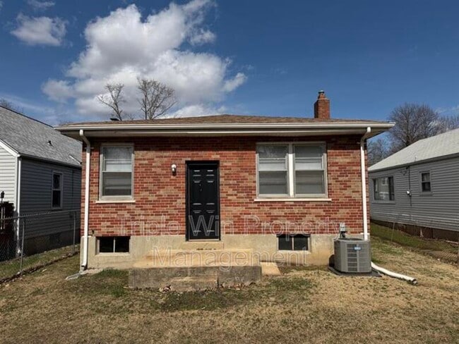 Building Photo - 7560 Alicia Ave