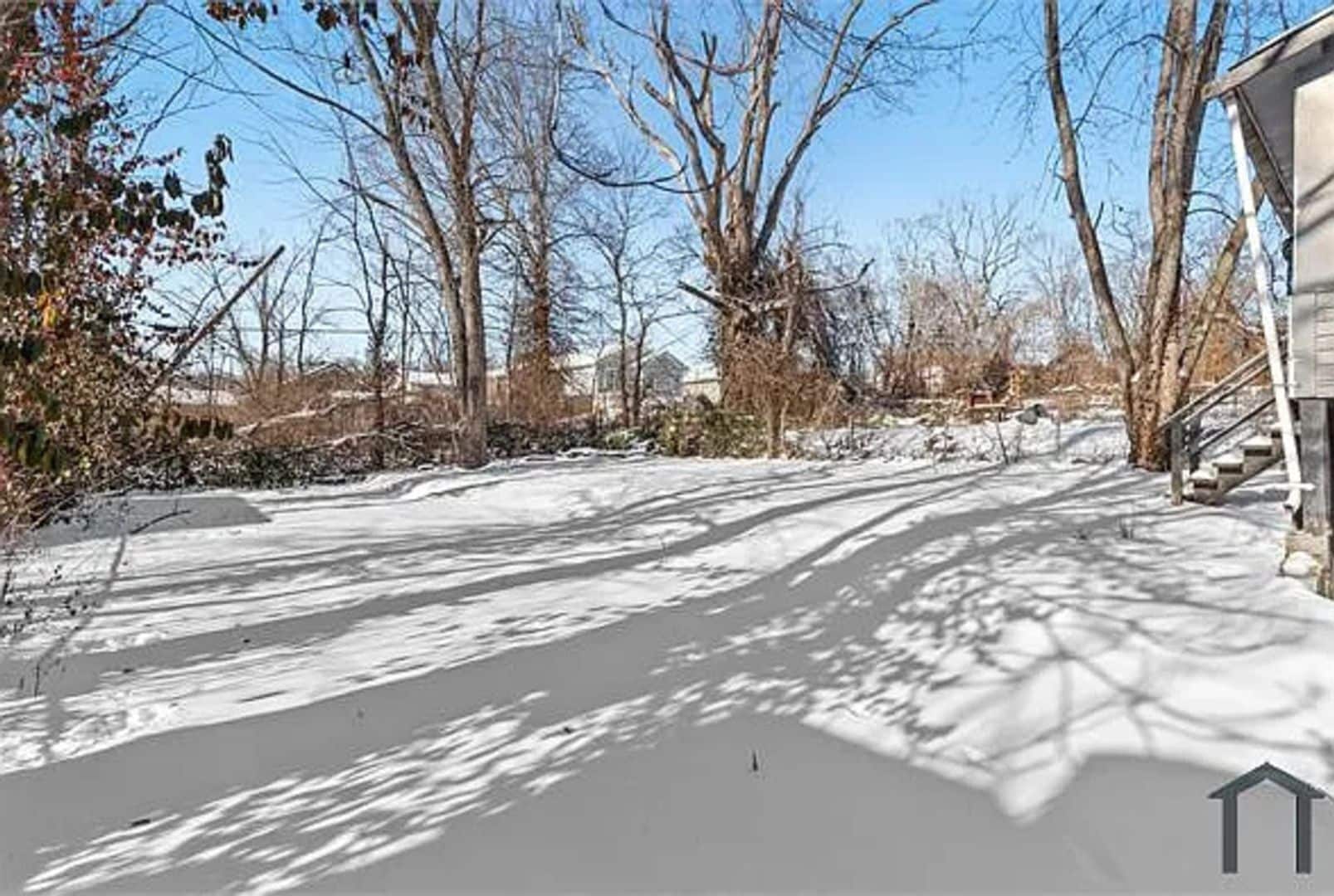 Building Photo - 5415 Hamilton Ave