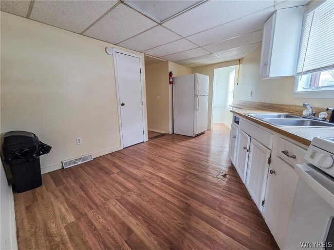 Building Photo - 38 N Main St