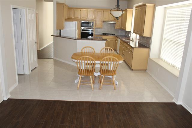 Building Photo - 8509 Mustang Dr