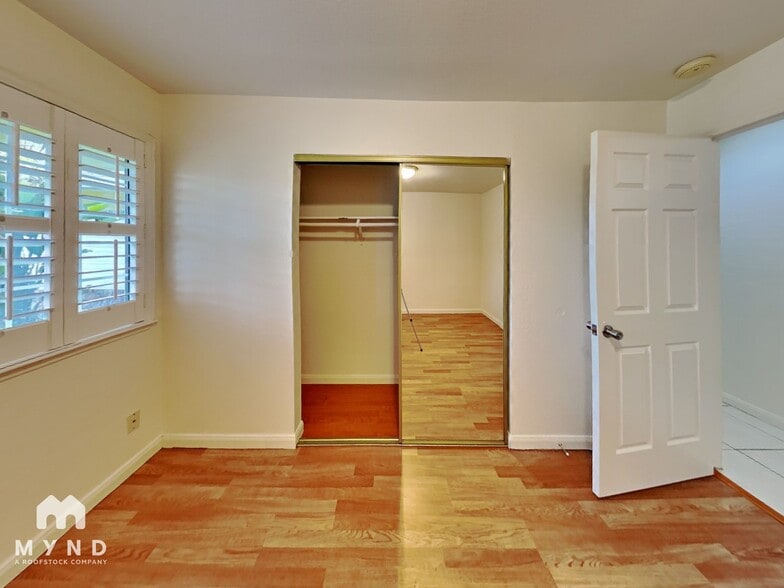 Building Photo - 8055 Wagon Trail Way