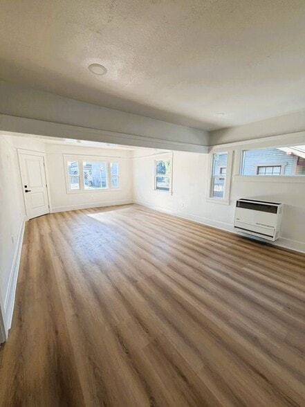 Building Photo - 1169 E Broadway