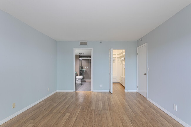 Building Photo - 6500 NW 2nd Ave