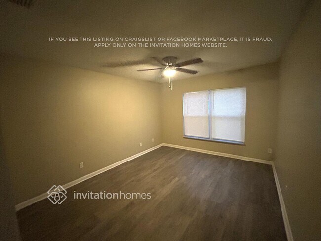 Building Photo - 234 Regal Park Dr