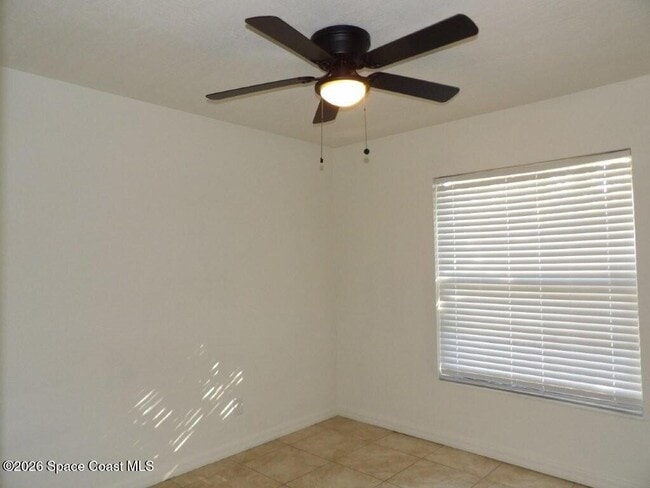 Building Photo - 752 Gelaso St SW