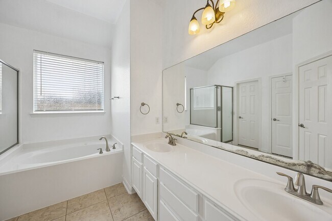 Building Photo - 18126 Rustic Brook Ct