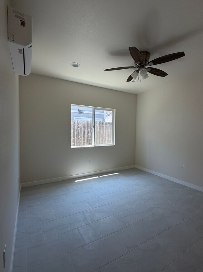 Building Photo - ADU HOME