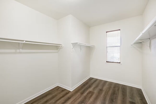 Building Photo - 18607 Shavano Ct