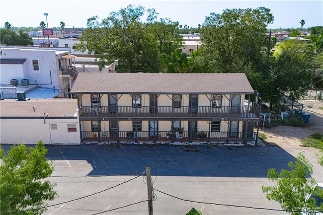 Primary Photo - 130 N Texas Ave