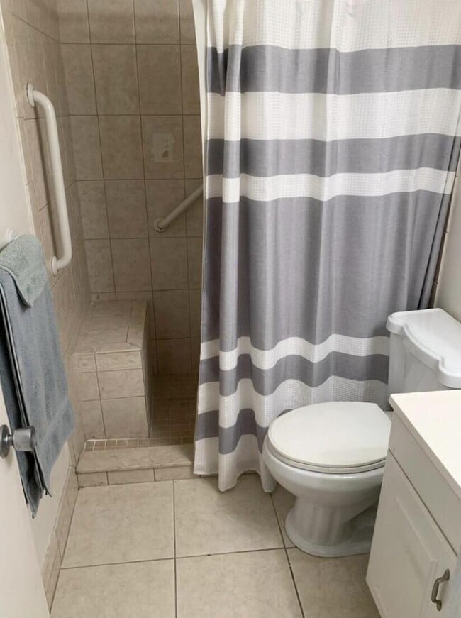 Building Photo - 74 Sheffield I