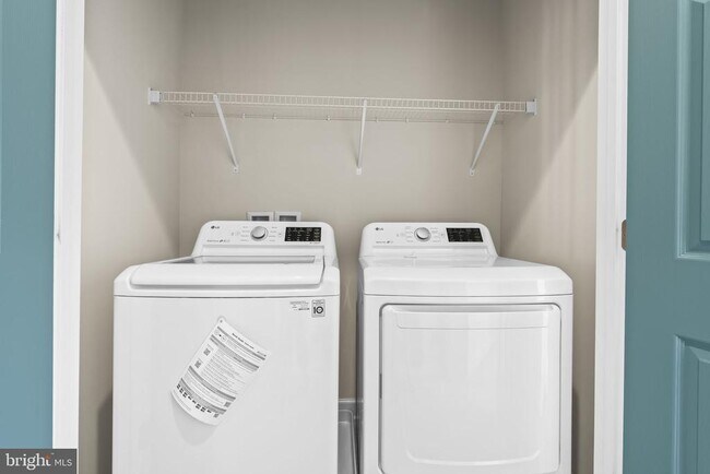 Building Photo - 3030 Mia Ln