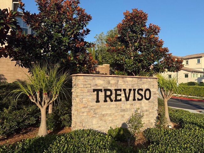 Building Photo - 6659 Encelia Pl