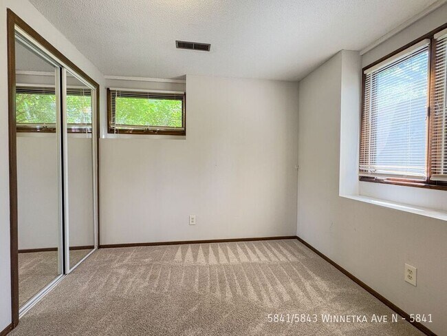 Building Photo - 5841/5843 Winnetka Ave N-5841