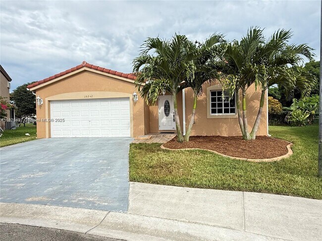 Primary Photo - 10242 SW 24th St