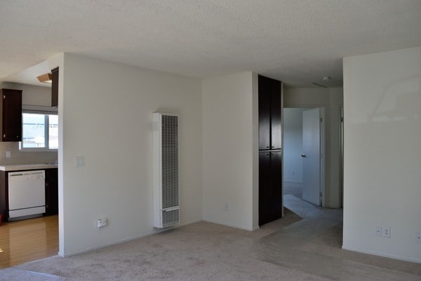 Building Photo - 1561 W 204th St