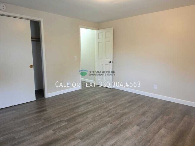 Building Photo - 1738 Harvard Ave NW
