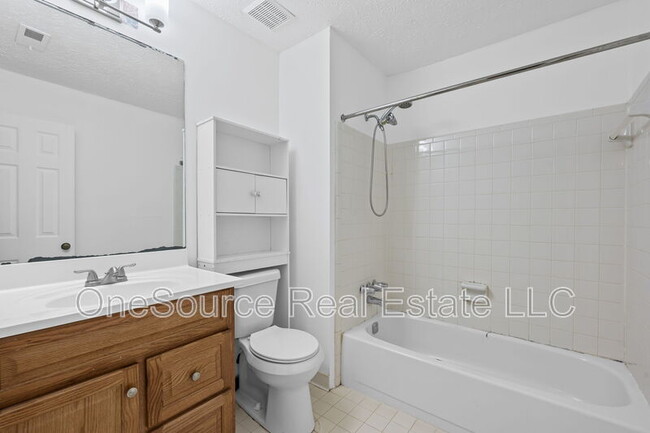 Building Photo - 1086 Huntington Ter SE